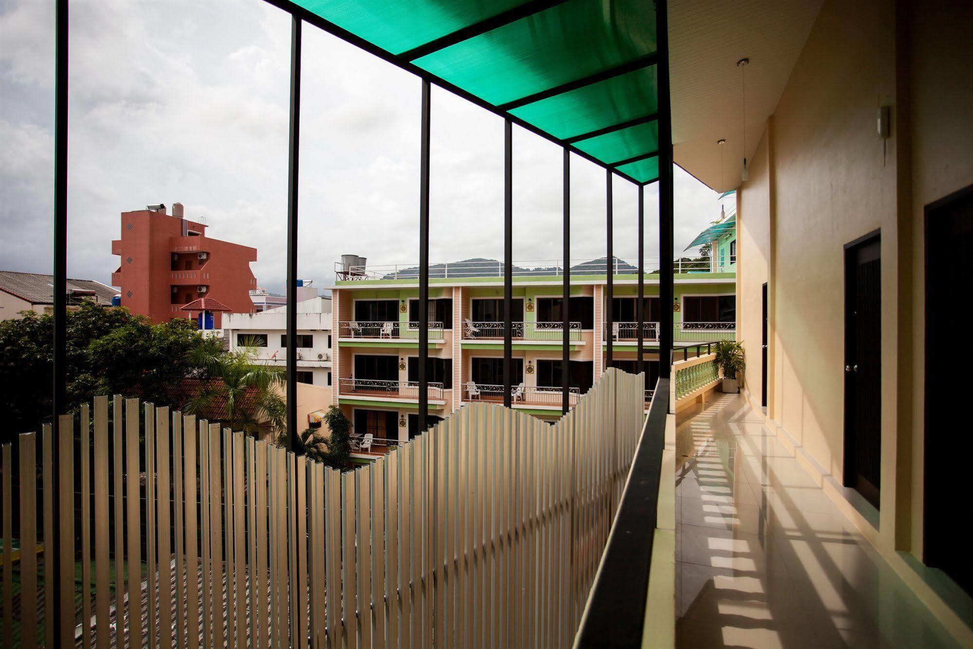The Wave Hotel Patong Sha Phuket Luaran gambar